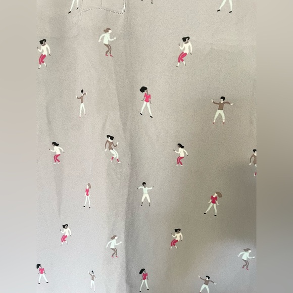 Lilac lavender pale purple mauve Twik Blouse with dancing ladies - Picture 4 of 4